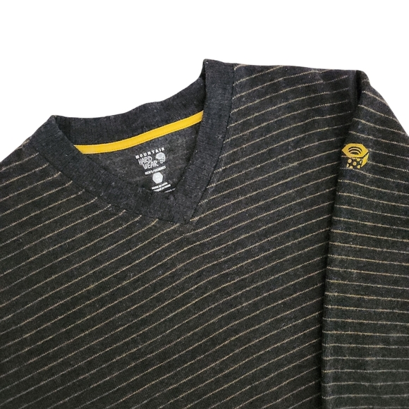 Mountain Hardwear Striped Wool Blend V-Neck Sweater – XL – Grey/Yellow – Outdoor - Picture 2 of 13